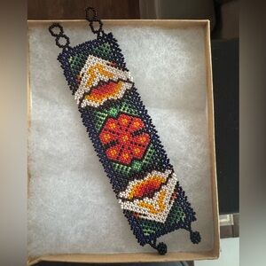 🚨Hand made bracelet flower 🌼
